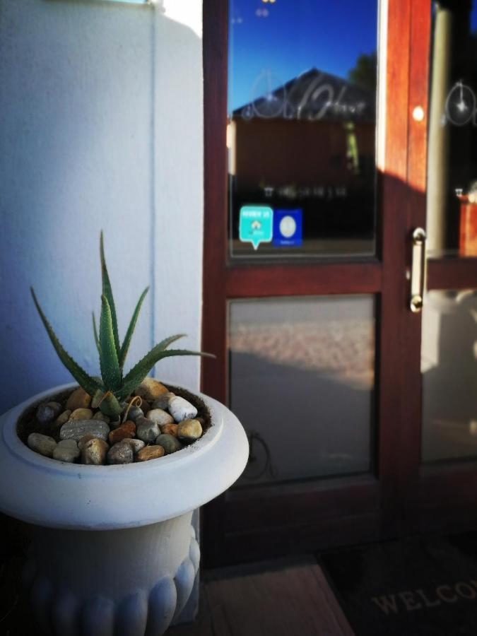 Old House Lodge Beaufort West Eksteriør billede
