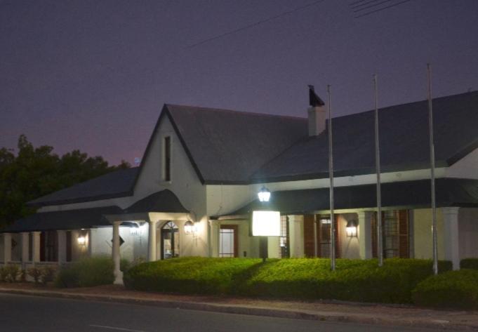 Old House Lodge Beaufort West Eksteriør billede